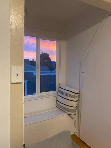LivingRoomView - 1150 Sanborn Ave. Apt C