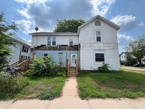 Building Photo - 520 N High St