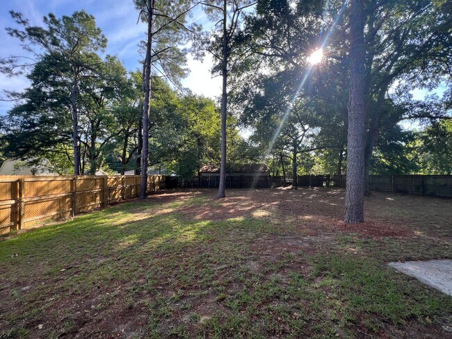 Building Photo - Brick Ranch in Columbia County