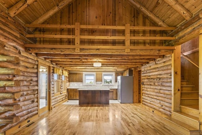 Building Photo - 118 Agape Wy