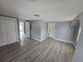 Building Photo - 26972 Andover St
