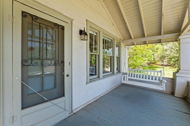 Building Photo - 1117 Enfield Rd