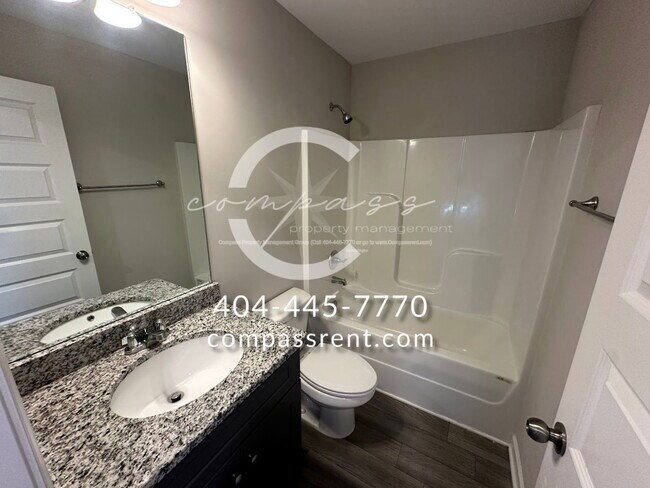 Building Photo - 107 Squarewood Ln NW