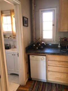 Building Photo - 1365 Corona St