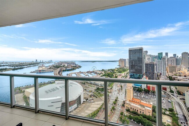 Building Photo - 888 Biscayne Blvd