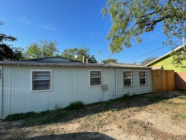 Front of home - 437 Preusser St