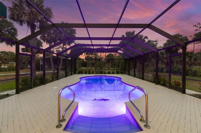 Building Photo - 1020 19th St SW