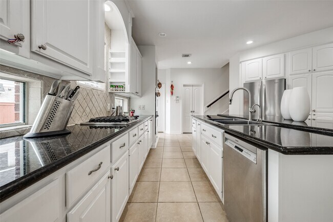 Building Photo - 5710 Cielio Bay Ct