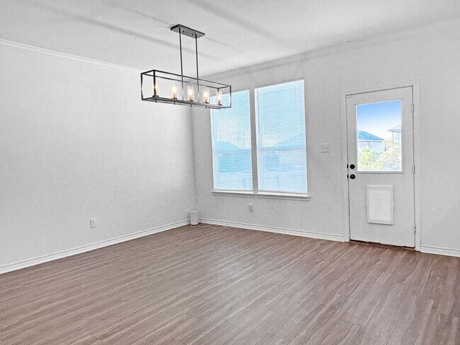 Building Photo - Comfy Converse Home—Stylish Upgrades, Great Layout