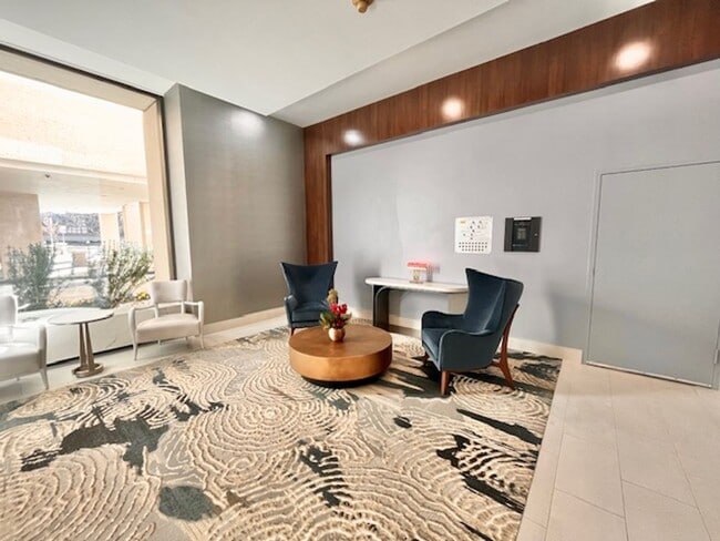 Building Photo - 4515 Willard Ave