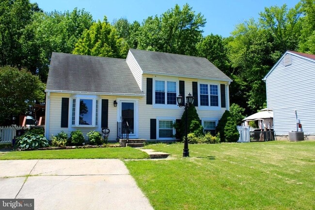 Building Photo - 14 Olivia Ct