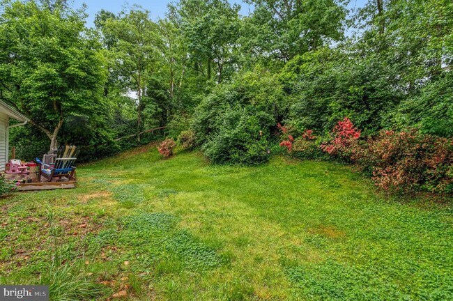 Building Photo - 8805 Menard Ct