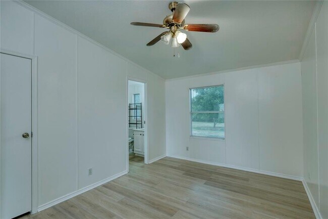Building Photo - 132 Co Rd 247
