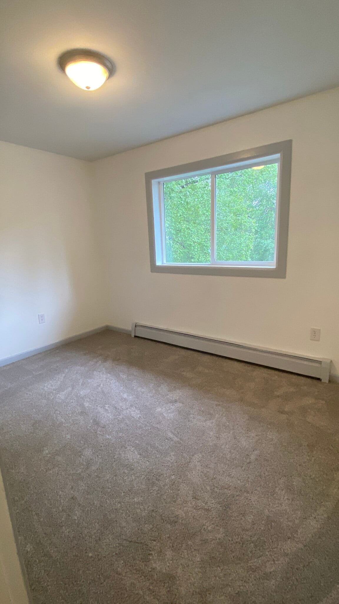 Building Photo - 2260 W Melanie Ave