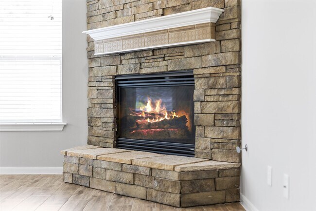 Building Photo - 521 Ironwood Forest Dr