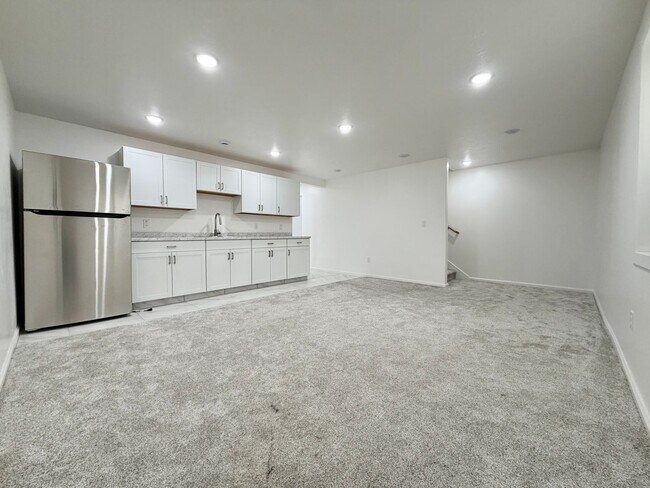 Building Photo - 1336 S 1400 E