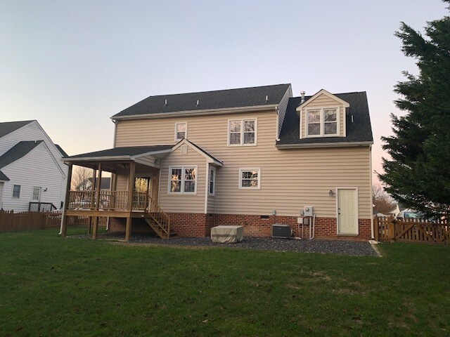 Building Photo - 7017 Hawks Hill Ln