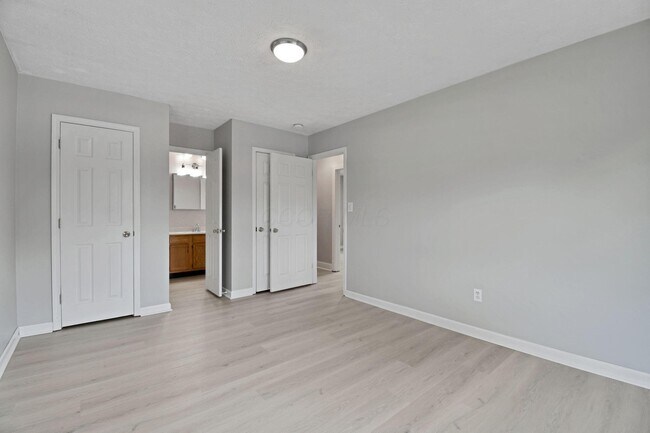 Building Photo - 5978 Alice Dr