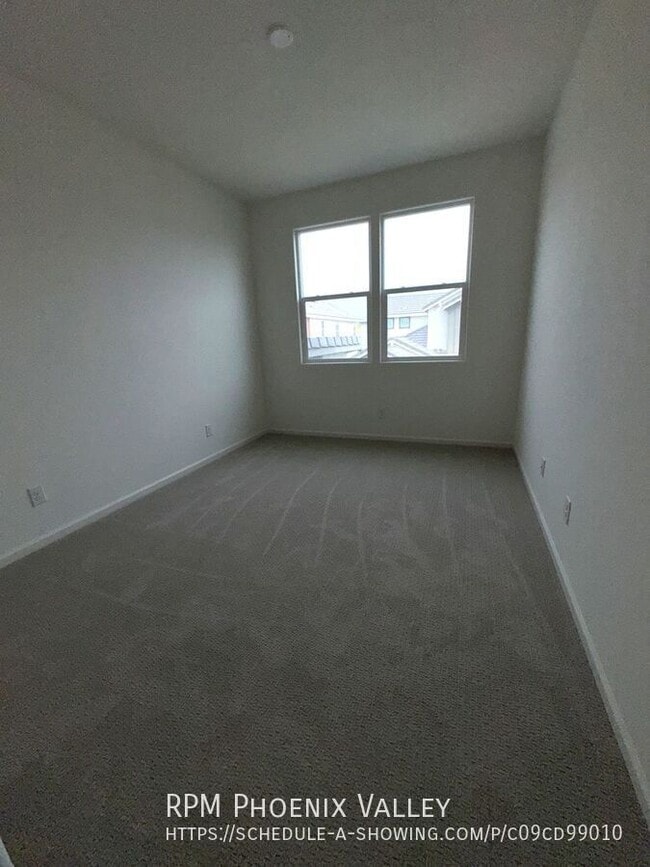 Building Photo - 383 N 157th Ln