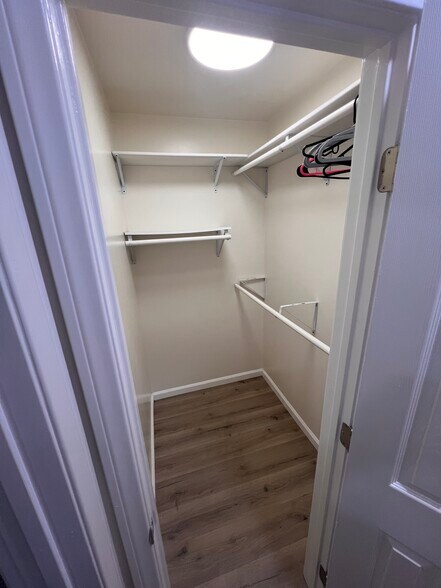 Walk in closet - 2019 E Banyan St