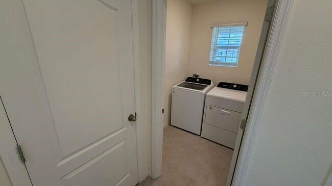 Building Photo - 1511 Catbriar Wy