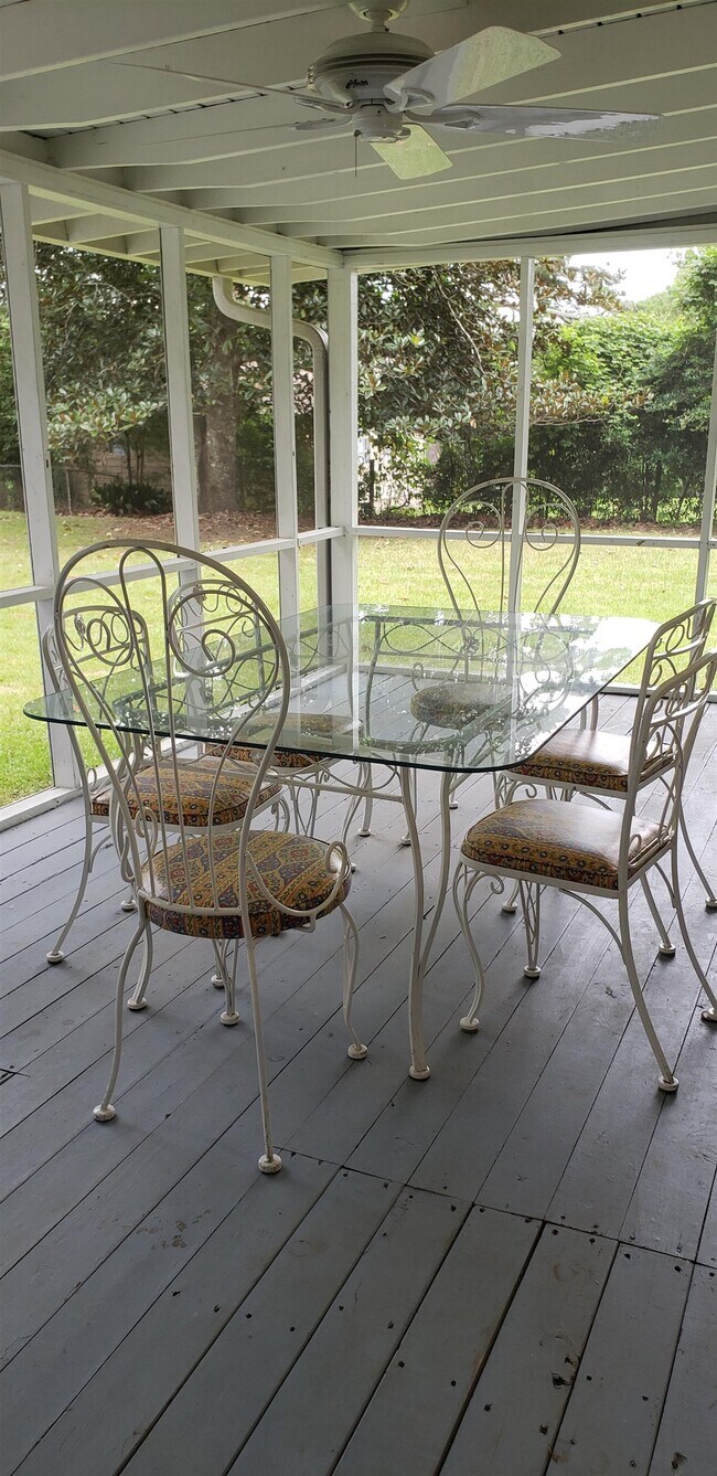 Building Photo - 224 Timberlane Rd