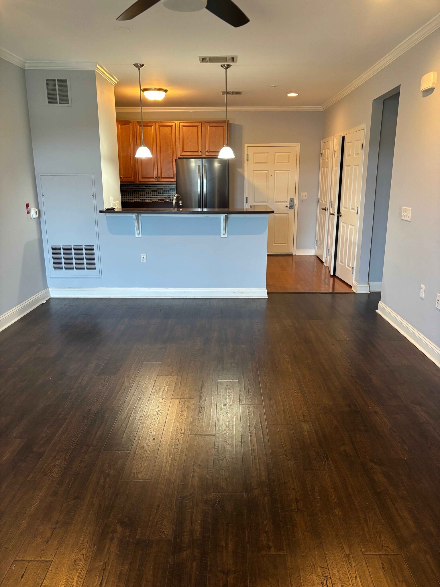 Living Room to Kitchen/Front Door - 300 W Elm St