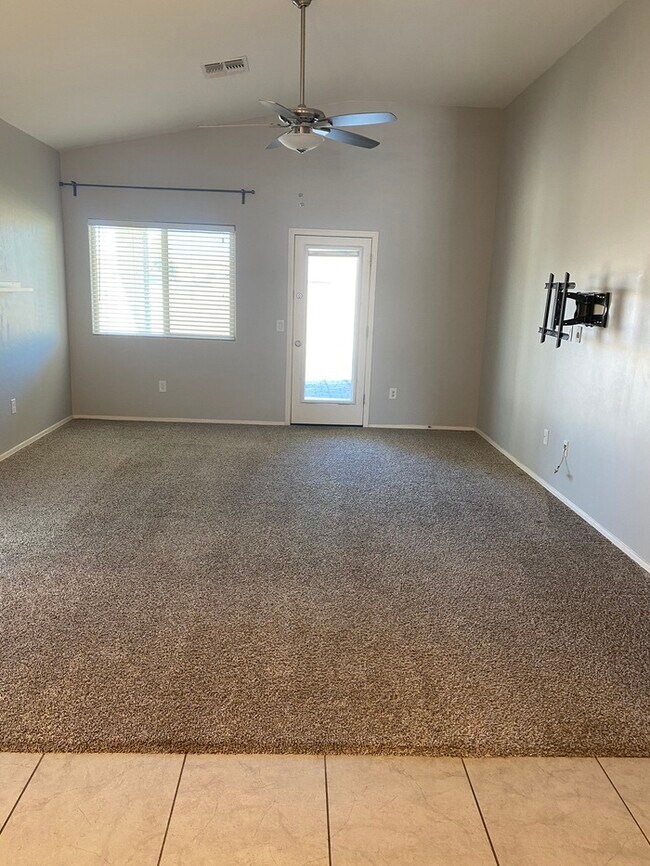 Building Photo - 8990 W Cloudwood Dr