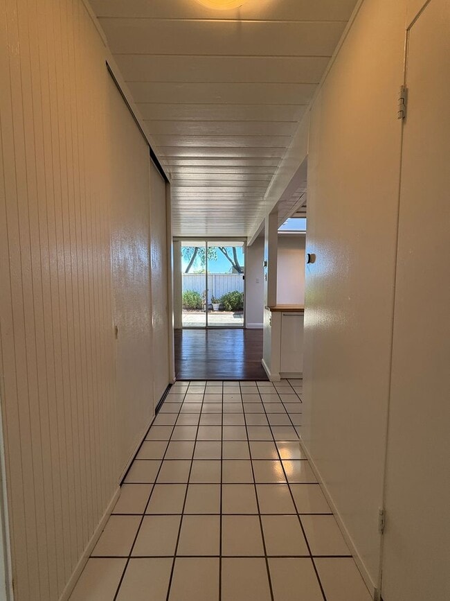 Building Photo - 2 Bedroom, 1 Bath Eichler -Townhouse, Sant...