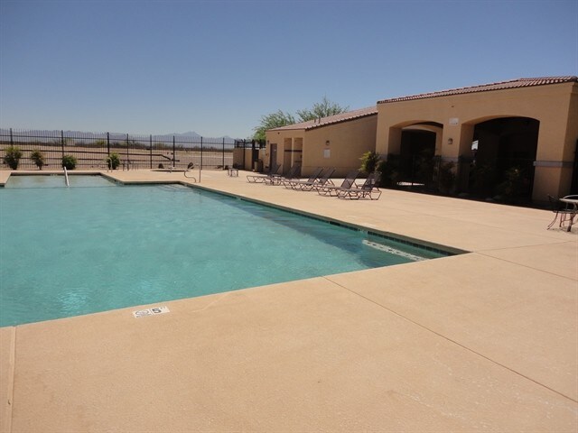 Building Photo - 6563 E Ladonna Ln