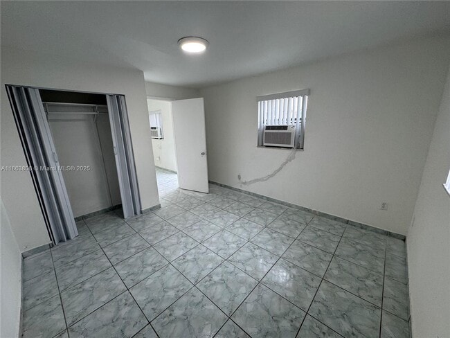 Building Photo - 2146 NW 18th Terrace