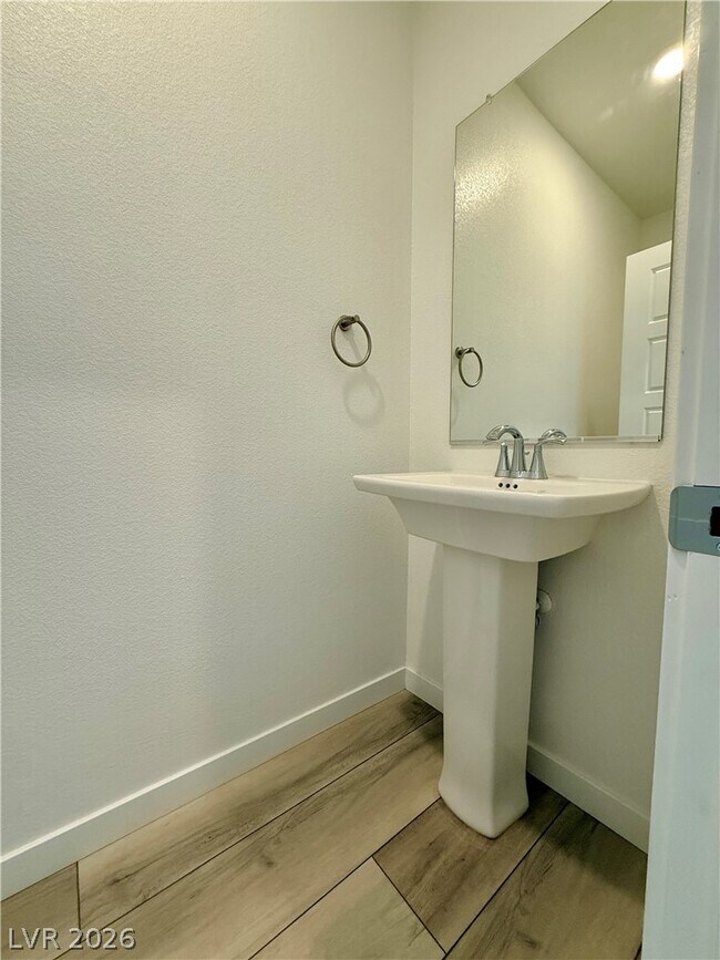 Building Photo - 4414 Peressini St