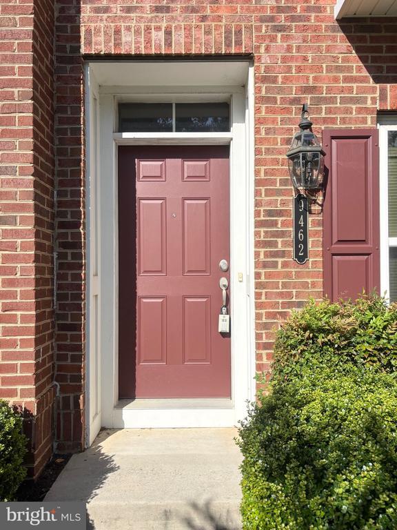 Primary Photo - 9462 Canonbury Square