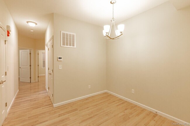 Building Photo - 1 Sophia Ct