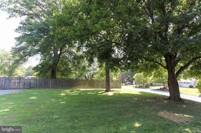 Building Photo - 3263 St Johns Ln