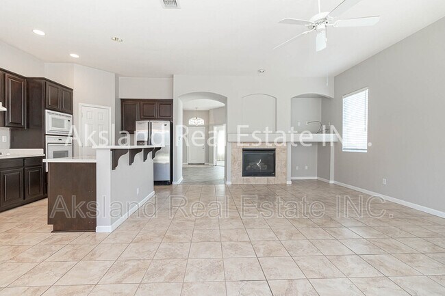 Building Photo - 641 Tracey Jean Ct