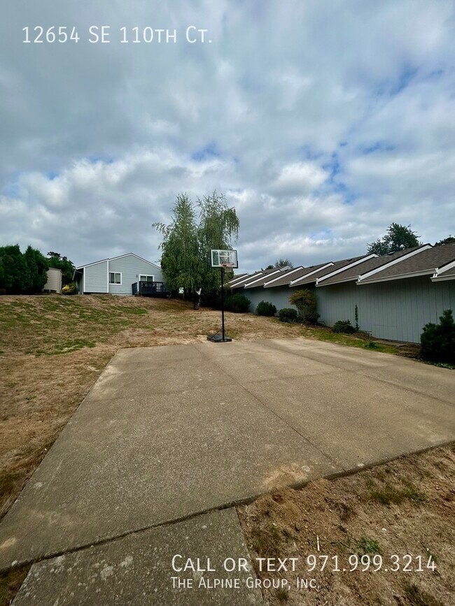 Building Photo - 12654 SE 110th Ct