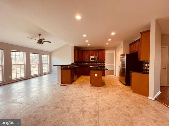 Building Photo - 2698 Myrtlewood Dr
