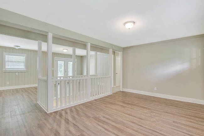 Building Photo - 8596 Timber Lane Dr