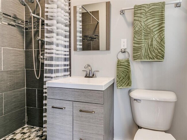 Building Photo - Remodeled 3 Bedroom Bungalow in OKC's Plaz...