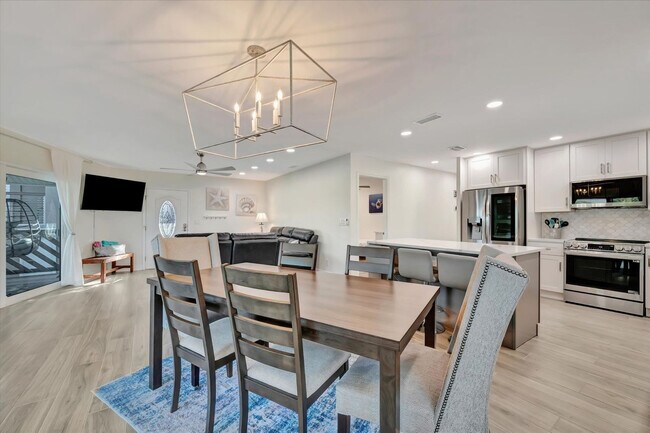 Building Photo - 10 Gulf Blvd