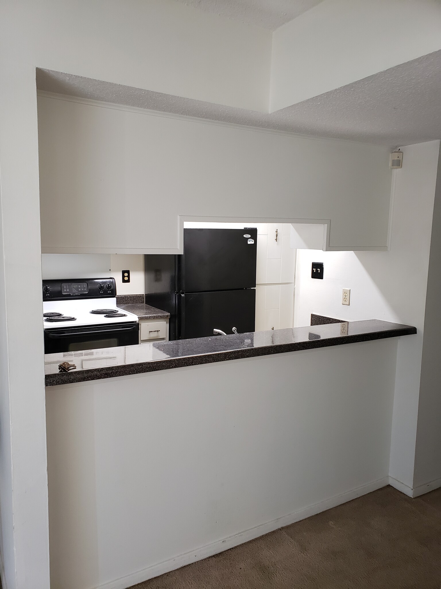 Building Photo - 2817 Los Gatos Ct