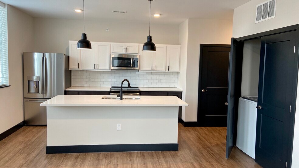 Post House 215 Sycamore St Evansville IN 47708 Apartment Finder