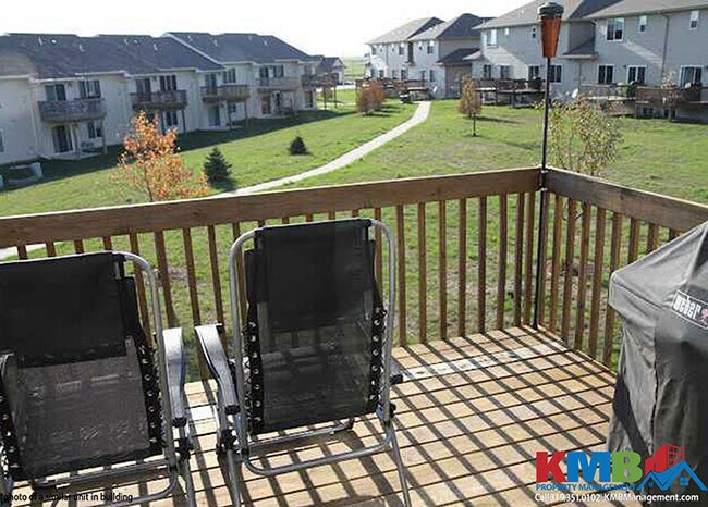 Building Photo - 1805 Goose Lake Cir