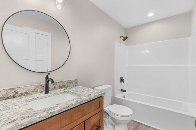 Building Photo - 41 Whitley Ln