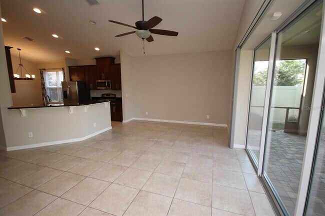 Building Photo - 8827 Sentiero Dr