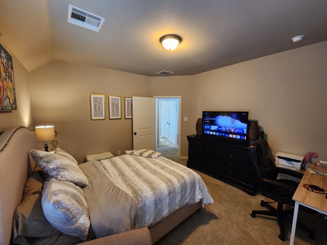 Building Photo - 9707 Lauren Briar Ln