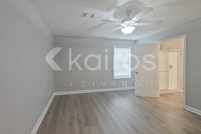 Building Photo - 1384 Maxwell Cir