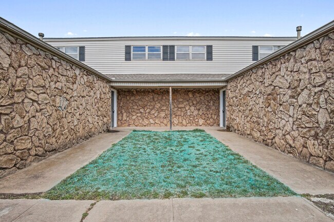 Building Photo - 3617 Wynn Cir