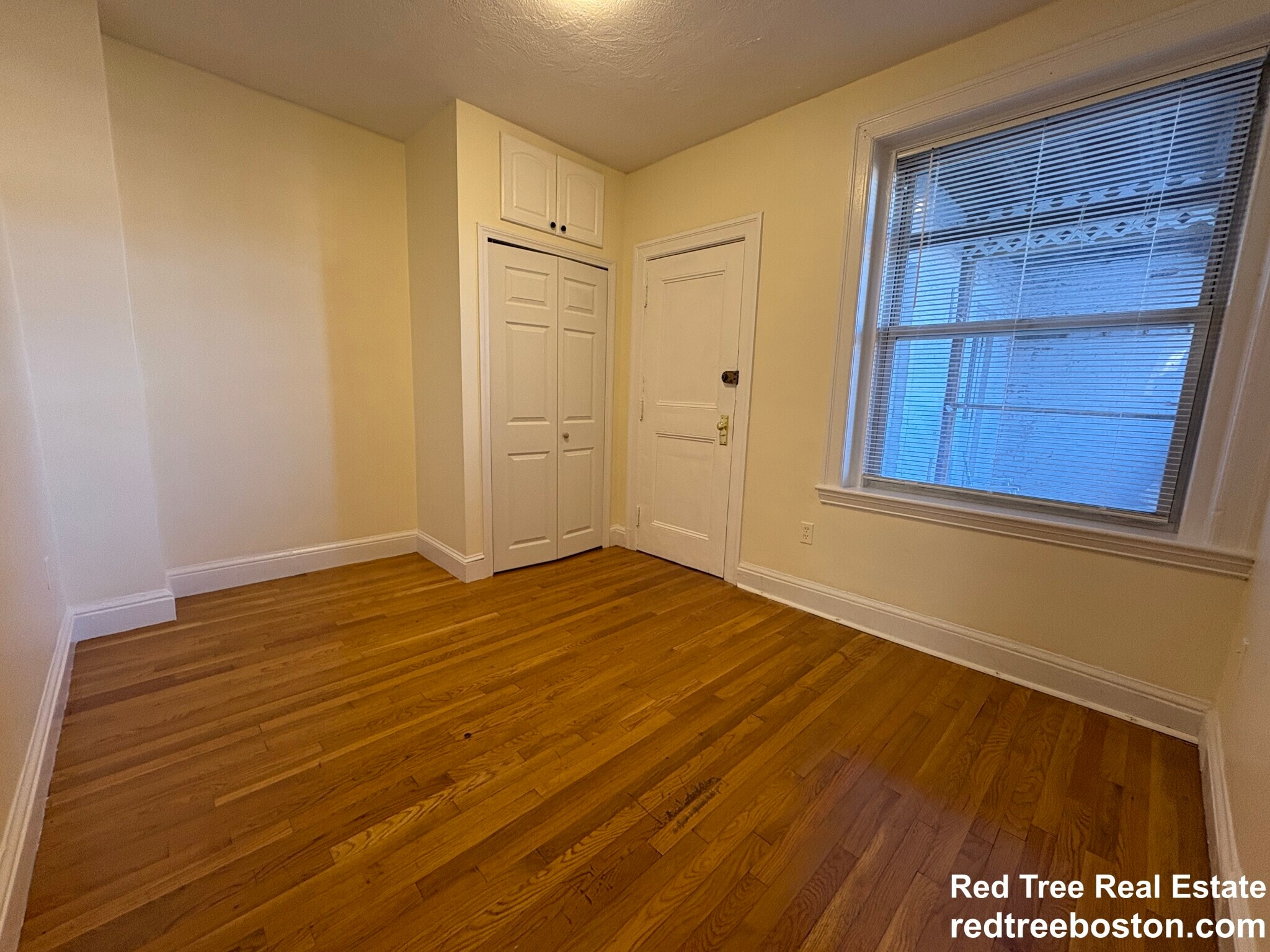 Building Photo - 73 Thatcher St